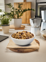 Eine Schüssel mit myLINE Schoko-Karamell-Müsli zum Abnehmen